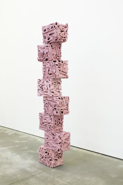 Pink Element no. / Zig Zag Column.  Installed at Galería OMR, Mexico City, 2019.