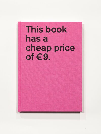 This book has a cheap price of €9, 2022. Front cover. 